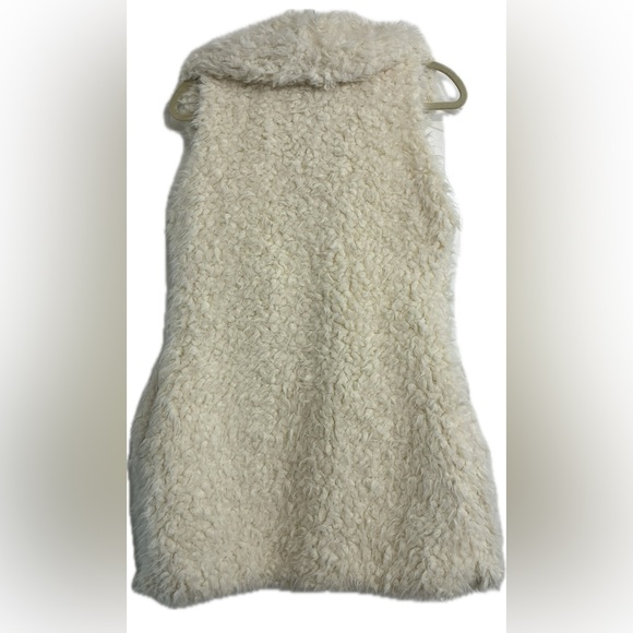 Me Jane Ivory Faux Fur Vest Size Medium Excellent Condition - Picture 2 of 3